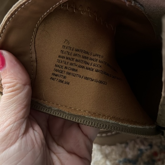 Universal Thread Crispin Chelsea Boots - Picture 7 of 11